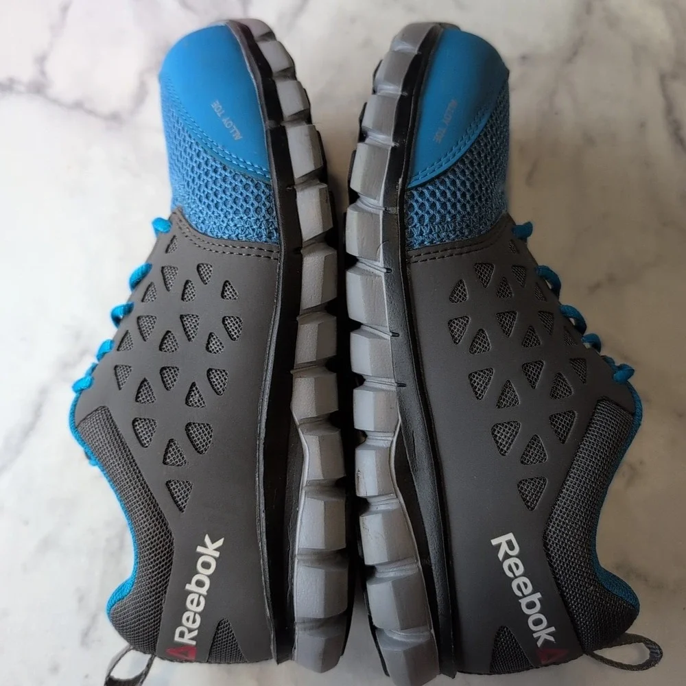 Reebok Women's‎ Size 8 Work Shoe Alloy Toe Rubber Bottom Blue And Gray